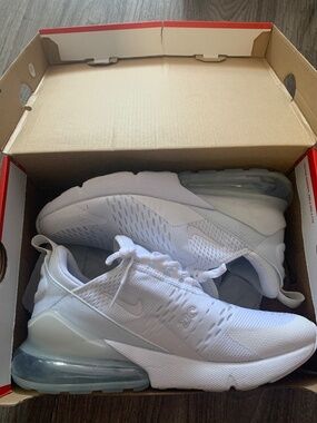Nike Air Max 270 GS White Size 7Y (Fits Women's 8.5)in box